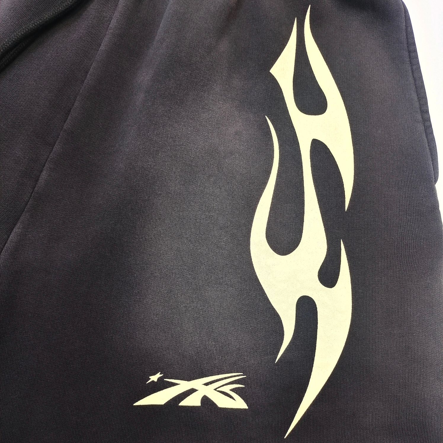 Hellstar Flame Shorts 'White'